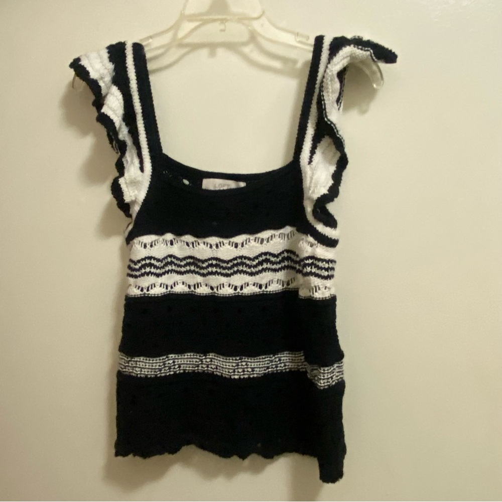 Ann Taylor Loft Womens Crocheted Tank Top XL Black & White Ruffle Sleeve Crochet